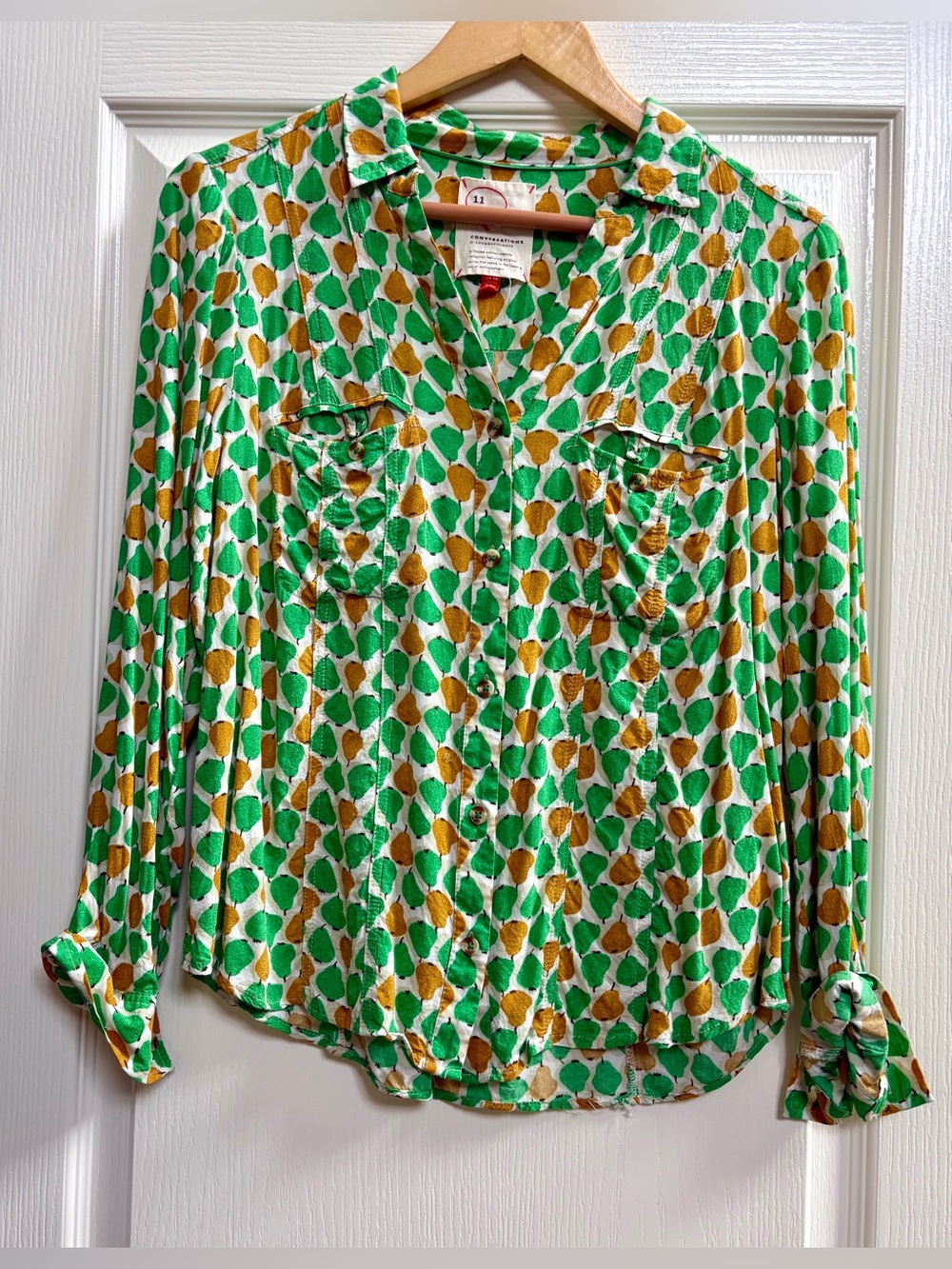Anthropologie’s Conversation Green & Gold Pear Button-Up collar blouse, Sz 4